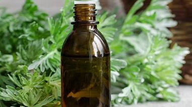 The use of screw wood to eliminate the parasites from the body